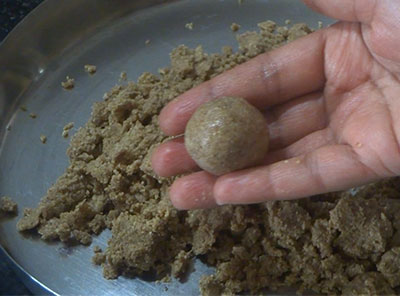 making 2 ingredient laddu or shenga or kadalekai unde