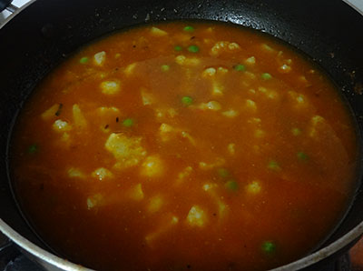 water and salt for aloo gobi or alugadde hookosu gojju