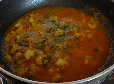 kasuri methi for aloo gobi or alugadde hookosu gojju