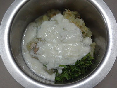 curd for alugadde mosaru bajji