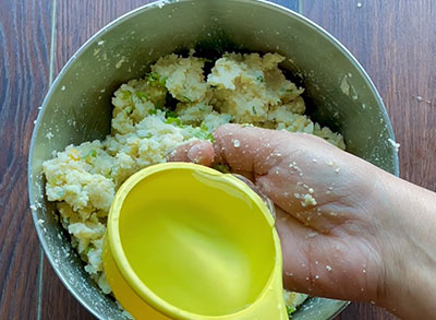 mixed ingredients for avalakki habe kadubu or poha dal breakfast