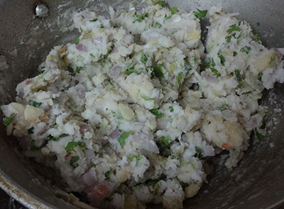 soft and stiff dough for avarekalu akki rotti