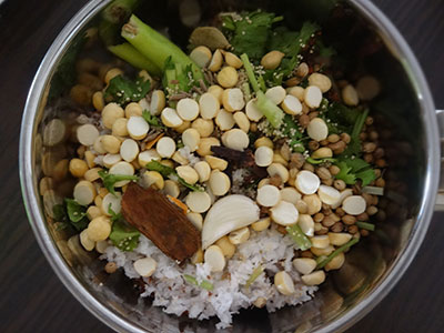 grinding spices for avarekalu sagu or avarekalu curry