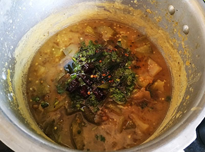 tempering for badanekayi bolu huli or koddel or brinjal sambar