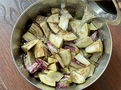 brinjal for badanekayi rasa palya or brinjal gojju recipe