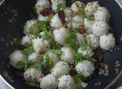 coriander leaves for benne kadubu or benne mudde