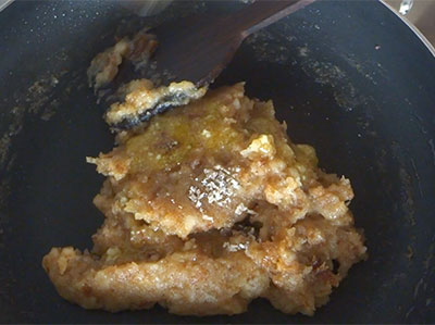 cashews and raisins for bread halwa recipe