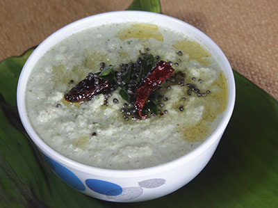 tempering bangalore hotel style coconut chutney