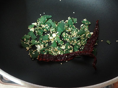 fried ingredients for doddapatre or sambarballi chutney