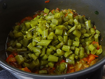 cooked cluster beans for gorikayi gojju or cluster beans curry