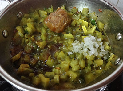 salt and jaggery for hagalakayi palya or bitter gourd stir fry