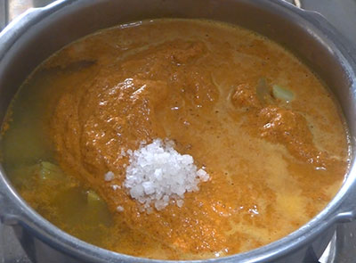 ground masala for halasinakayi huli or raw jackfruit sambar