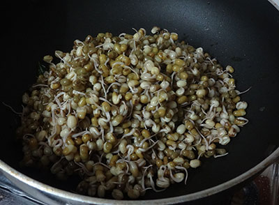 cooked green gram for hesaru kaalu usli or green gram sundal