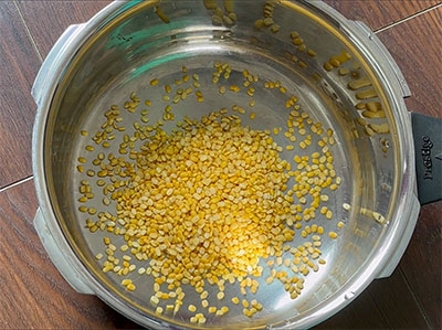 split green gram for hesaru bele chakli or moong dal murukku recipe