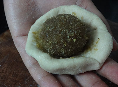 stuffing for wheat flour kayi holige or kayi obbattu