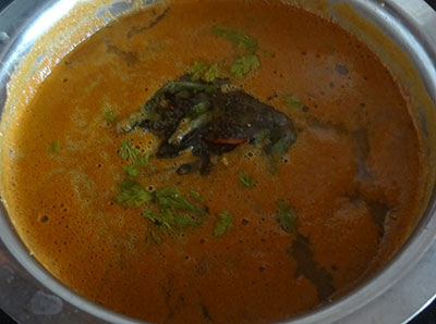 tempering huruli kaalu saaru or kudu saaru or horse gram rasam