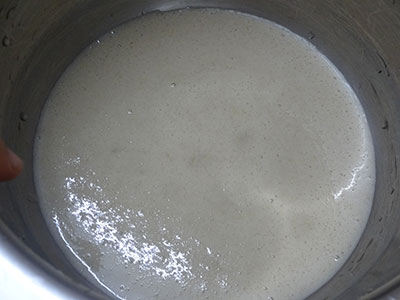 grinding urad dal and beaten rice for soft idli using idli rice