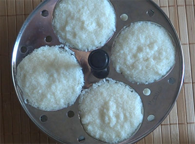 cooking instant poha idli or avalakki idli