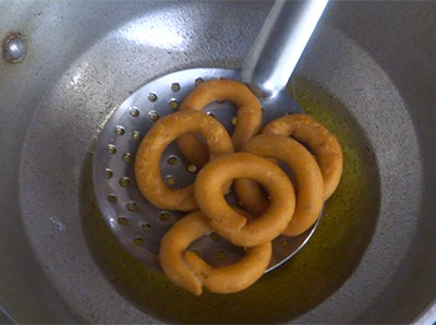 fried kodubale or kodbale