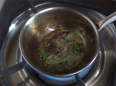 tempering nimbe hannu saaru or lemon rasam