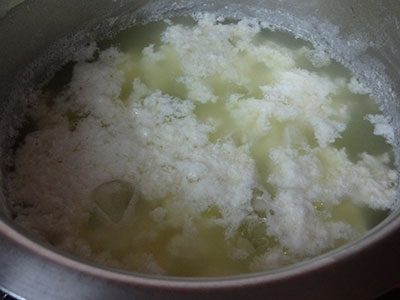 ice cubes or ice water for making soft paneer