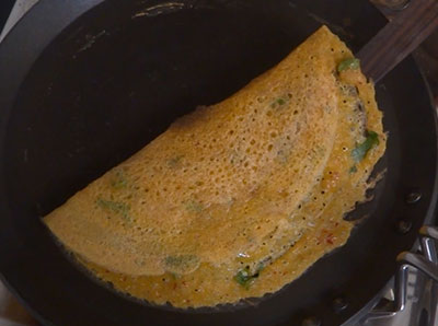 mara genasu dose or tapioca dosa on iron pan