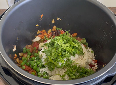 cooking tomato for masala rice recipe using instant pot