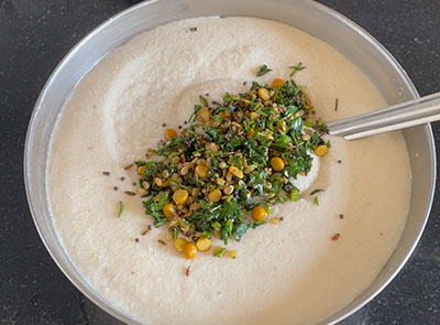 steam cooking masala rava idli or masale rave kadubu