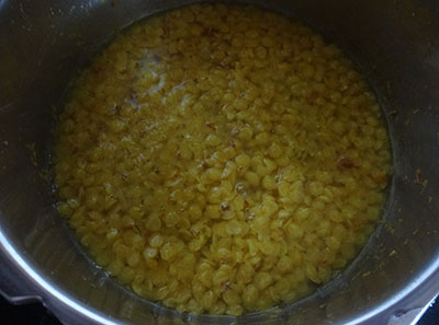 cook toor dal for massoppu saaru