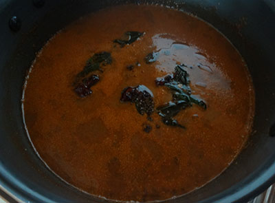 tempering for menthe huli or fenugreek seeds sambar