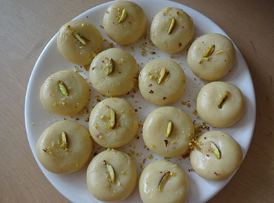 resting milk peda or doodh peda