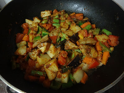 water for mixed vegetable curry