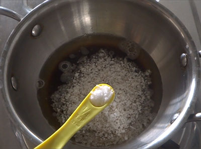 coconut and salt for sweet mushti kadubu or pidi kozhukattai