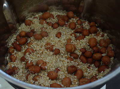 fried ingredients for shenga unde or nelagadale unde or peanut laddu