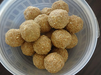 shenga unde or nelagadale unde or peanut laddu