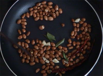 curry leaves and coconut for peanut chutney or shenga chutney or kadlekai chutney