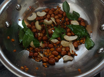 tempering for Bangalore style puliyogare or tamarind rice