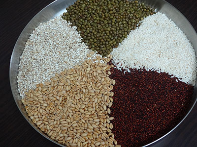 roasted ingredients for ragi manni or multigrain baby food