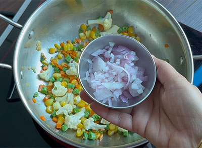 onion for ragi soup or finger millet recipe