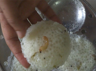 cooking instant sabbakki idli or sabudana idli