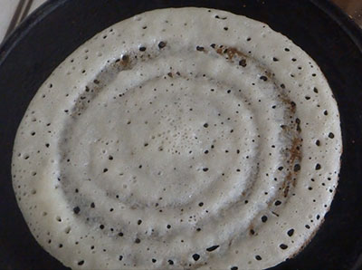 cooking sorekai dose or bottle gourd dosa