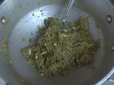 making sorekai halwa or doodhi halwa