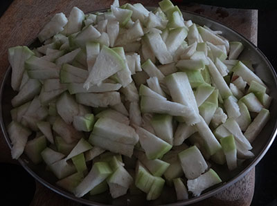 chopped bottle gourd for sorekai palya or bottle gourd stir fry