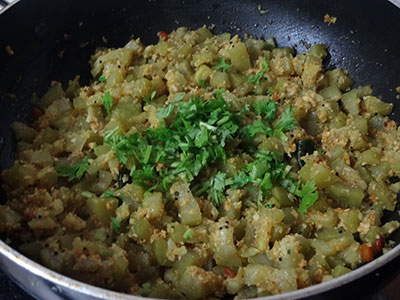 sorekai palya or bottle gourd stir fry