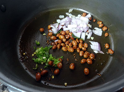 onion and green chili for sukka girmit