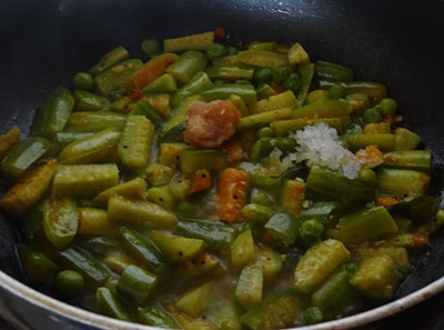 salt and jaggery thondekai palya or ivy gourd stir fry