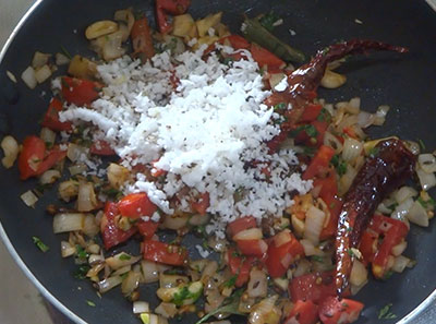 grated coconut for togarikalu saru or thogari kaalu sambar