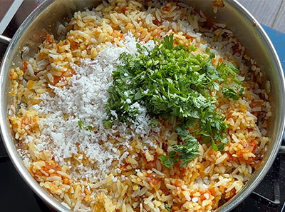 grated coconut and coriander leaves for tomato avalakki or poha recipe