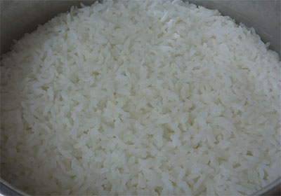 cooked rice for tomato chitranna or tomato rice recipe