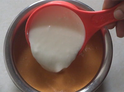 curd for tomato tambuli or tomato tambli